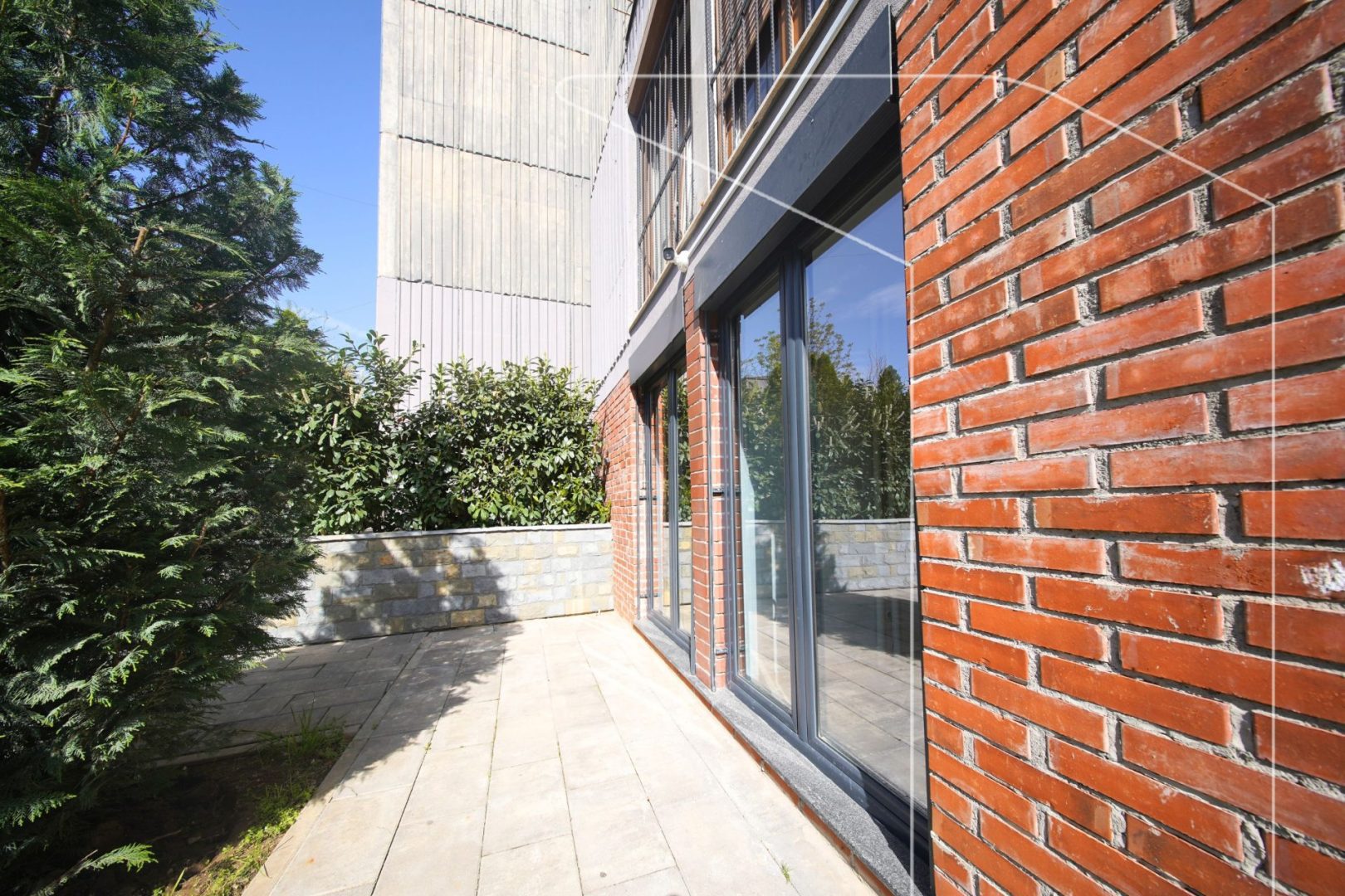Gewerbefläche zu mieten in dardani – 200m²