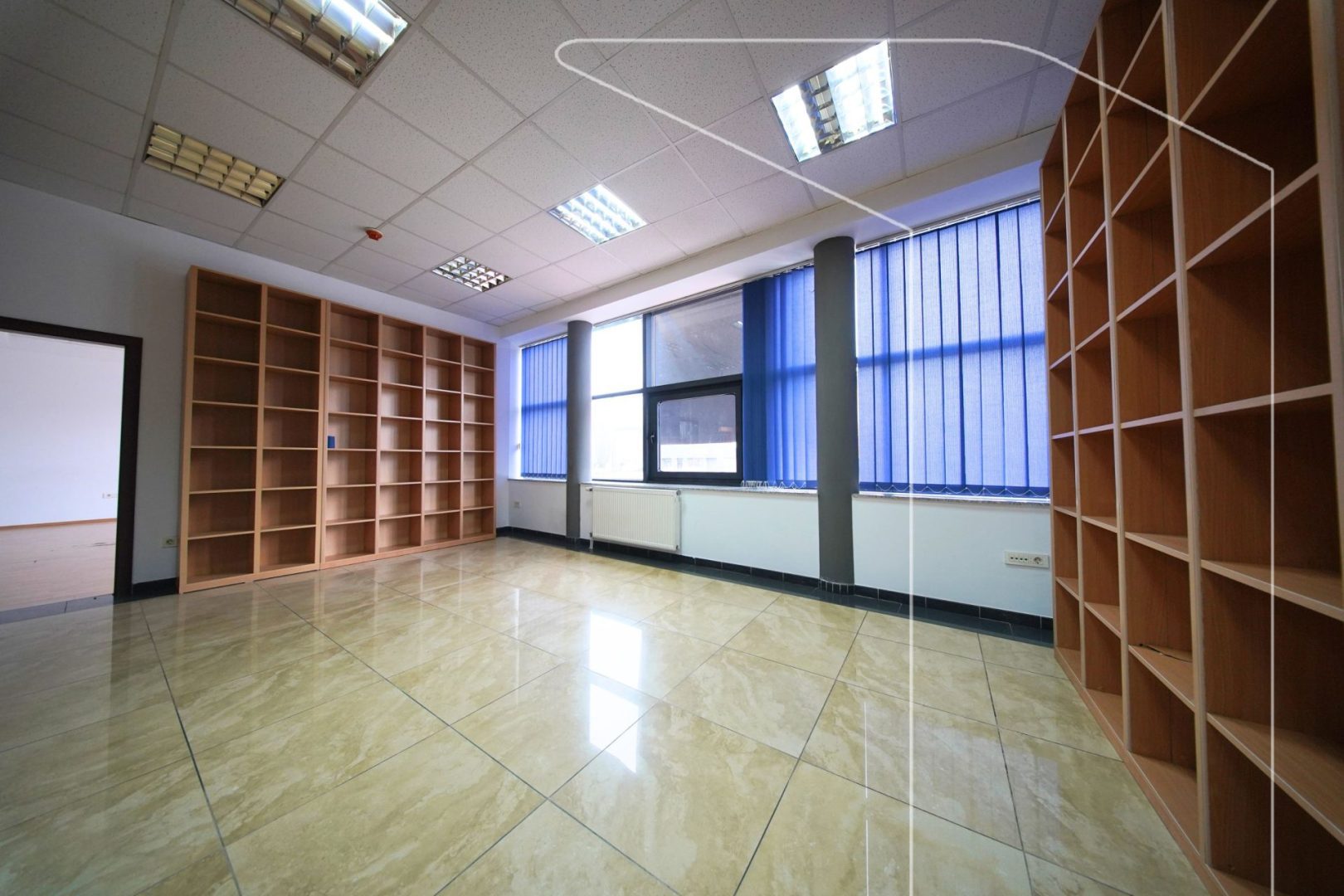 Depósito / escritório para alugar em llapllasellë – 1700m² (7)