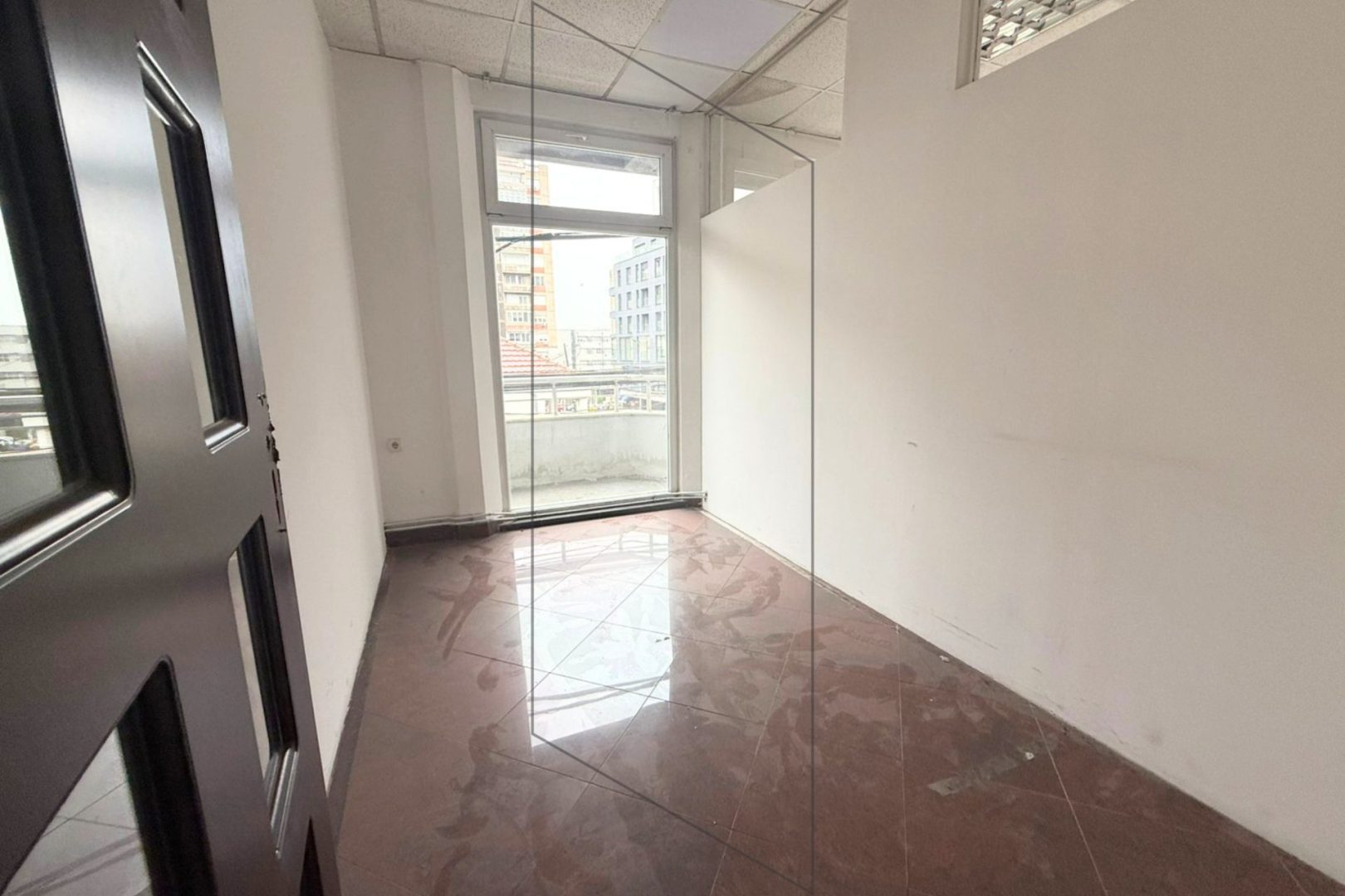 Local comercial en alquiler en Aktash – 320m²