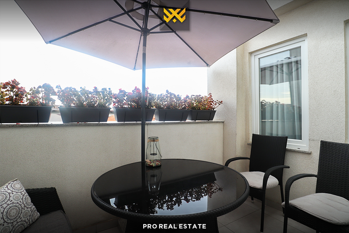 Objeto de 730m² en venta en vellushë. (8)