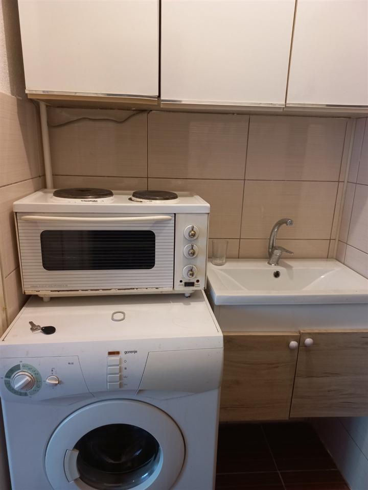 Apartamento (estúdio) para alugar em ulpianë