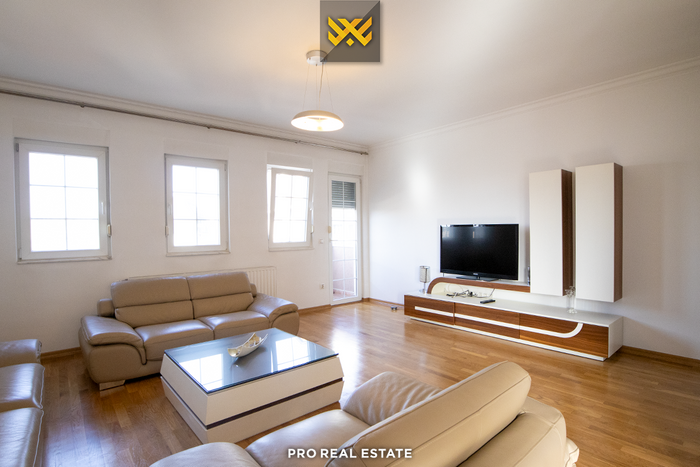 Banesë 150.6m² për #shitje në qendër.