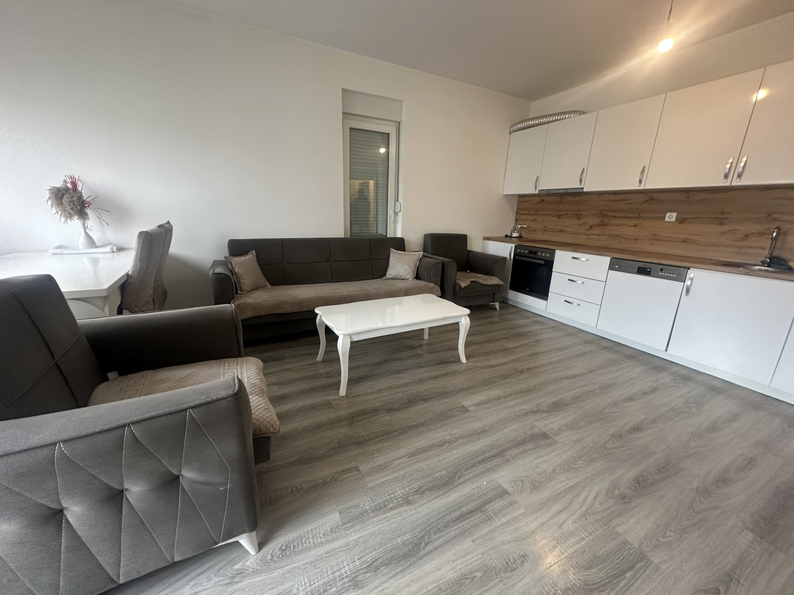1+1 apartment for rent in Kalabri (emshir)