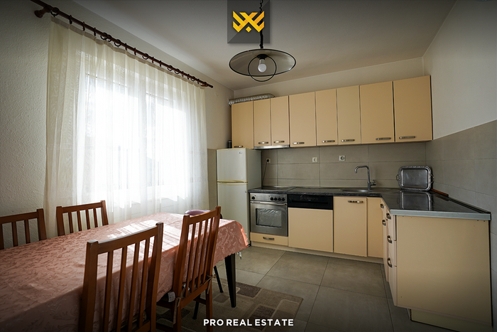 Shtëpi 280m² për #shitje në sofali. (2)