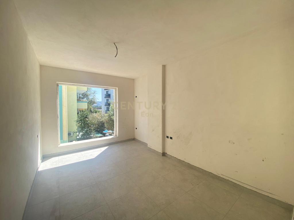 Shitet apartament 1+1 tek liburna residence, ne golem !