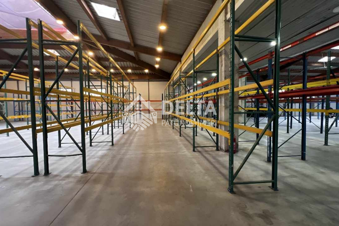 Lagerhaus zur miete in der industriezone