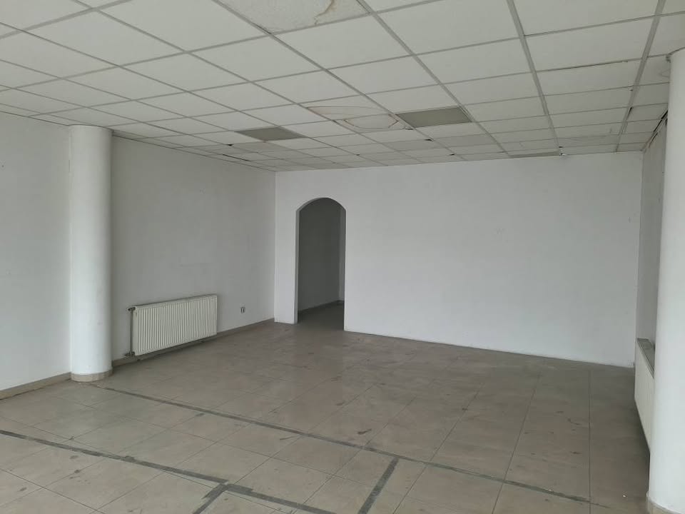 Espaço comercial à venda em Fushë Kosovë