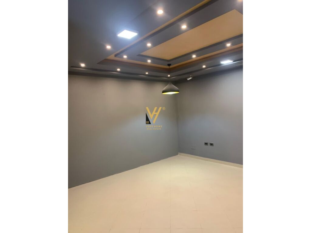 Local en venta detrás de delijorgji 166 m²