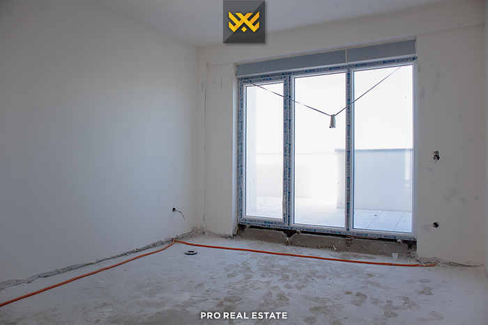 Banesë 190m² + 100m² për #shitje te Prishtina e Re.