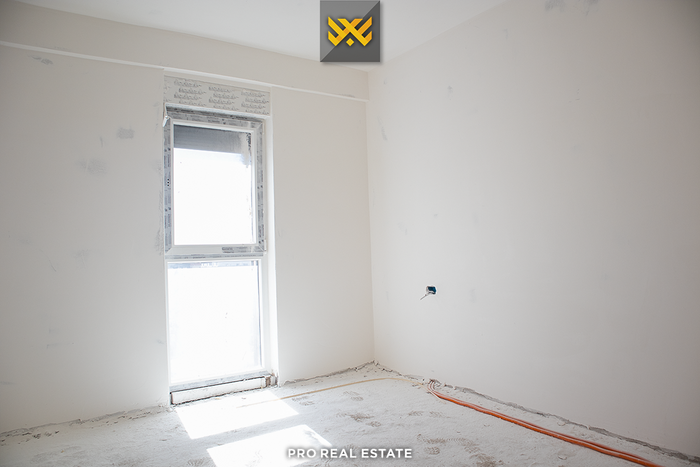 Banesë 190m² + 100m² për #shitje te Prishtina e Re.