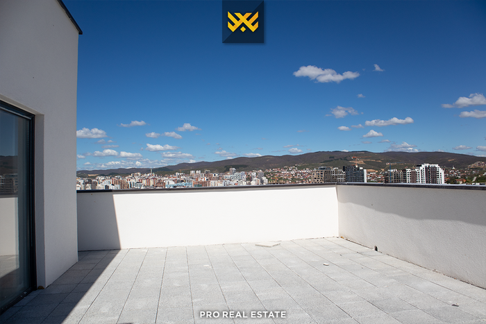 Banesë 190m² + 100m² për #shitje te Prishtina e Re.