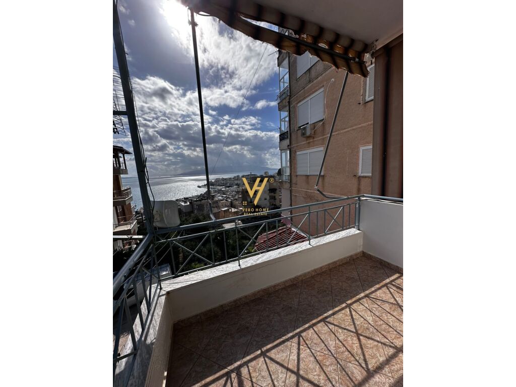 Verkauft 3+1+2+parkplatz in sarande 160 quadratmeter