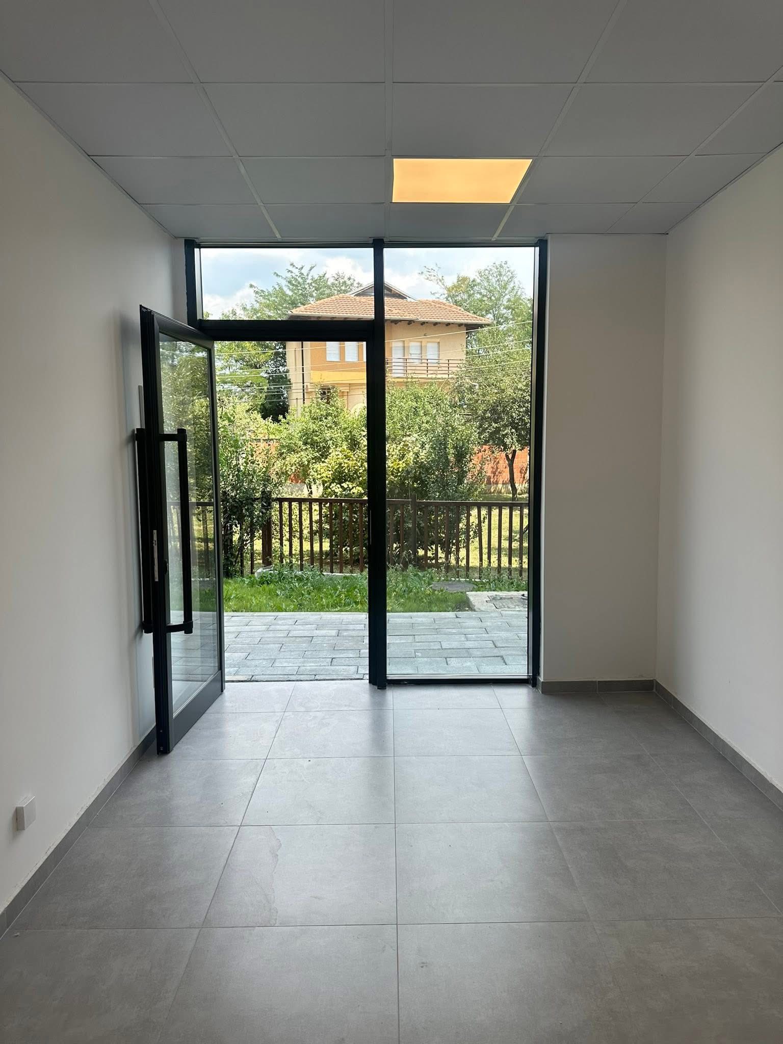 Local comercial en venta en Veternik