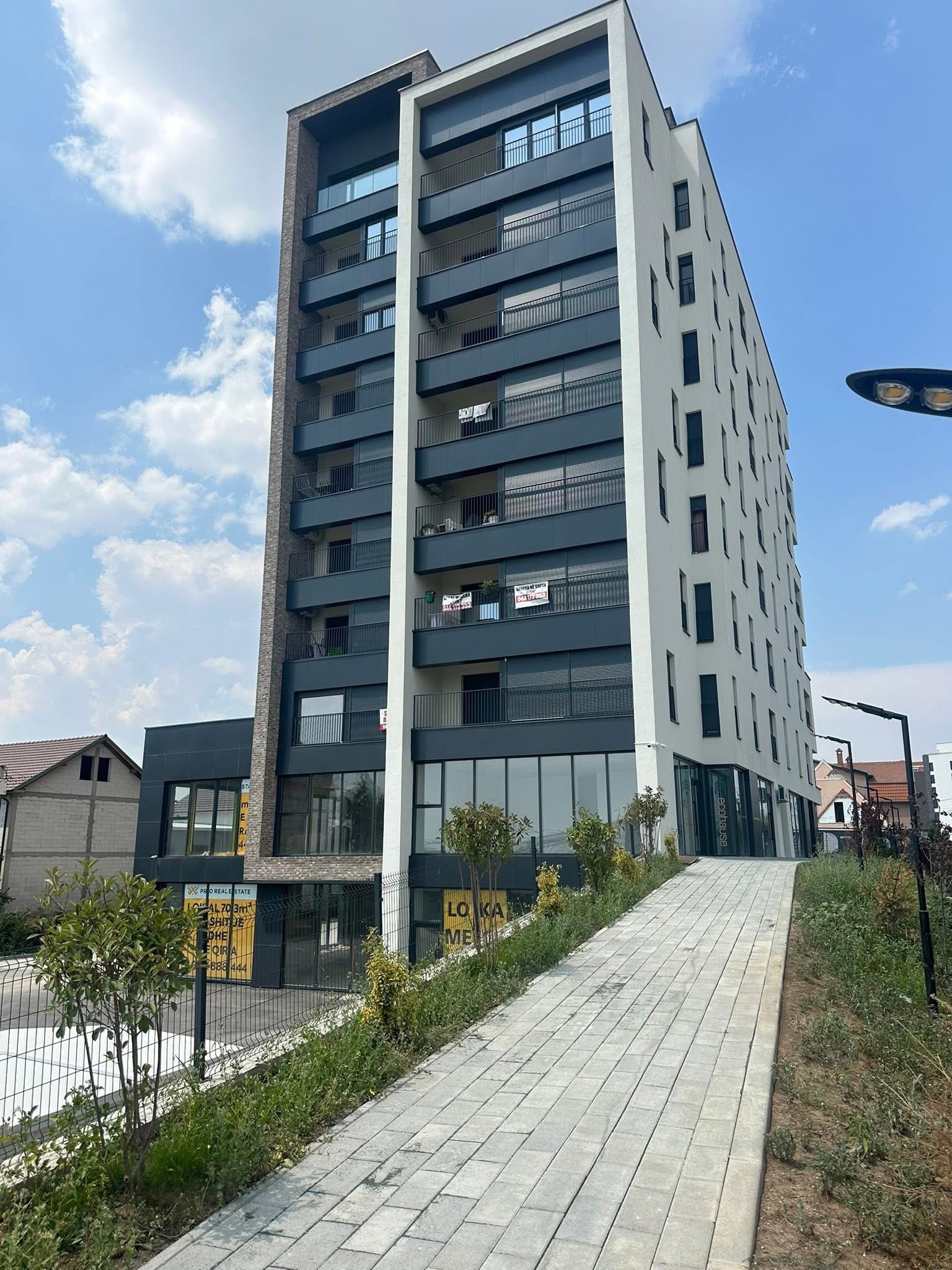 Local comercial en venta en Veternik