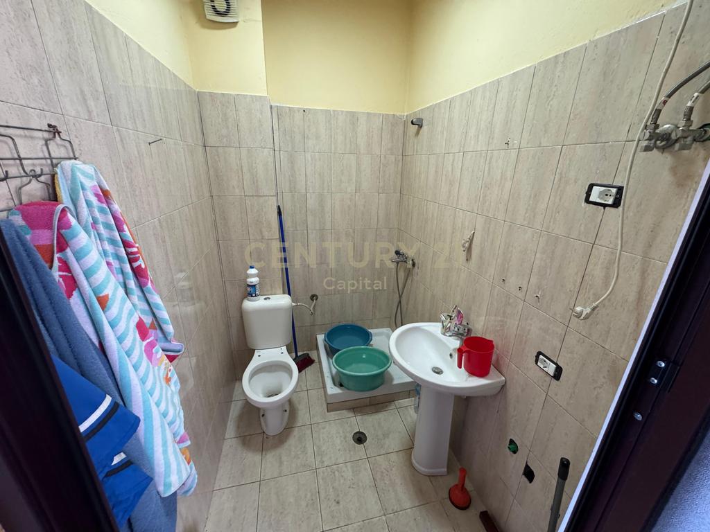 Vendez 2 studios à l'hôtel adriatik durres!
