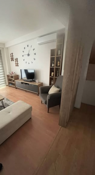 Appartement à louer 1+1 à Arbëri (dragodan)