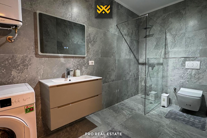 Banesë 92m² me #qira te Prishtina e Re