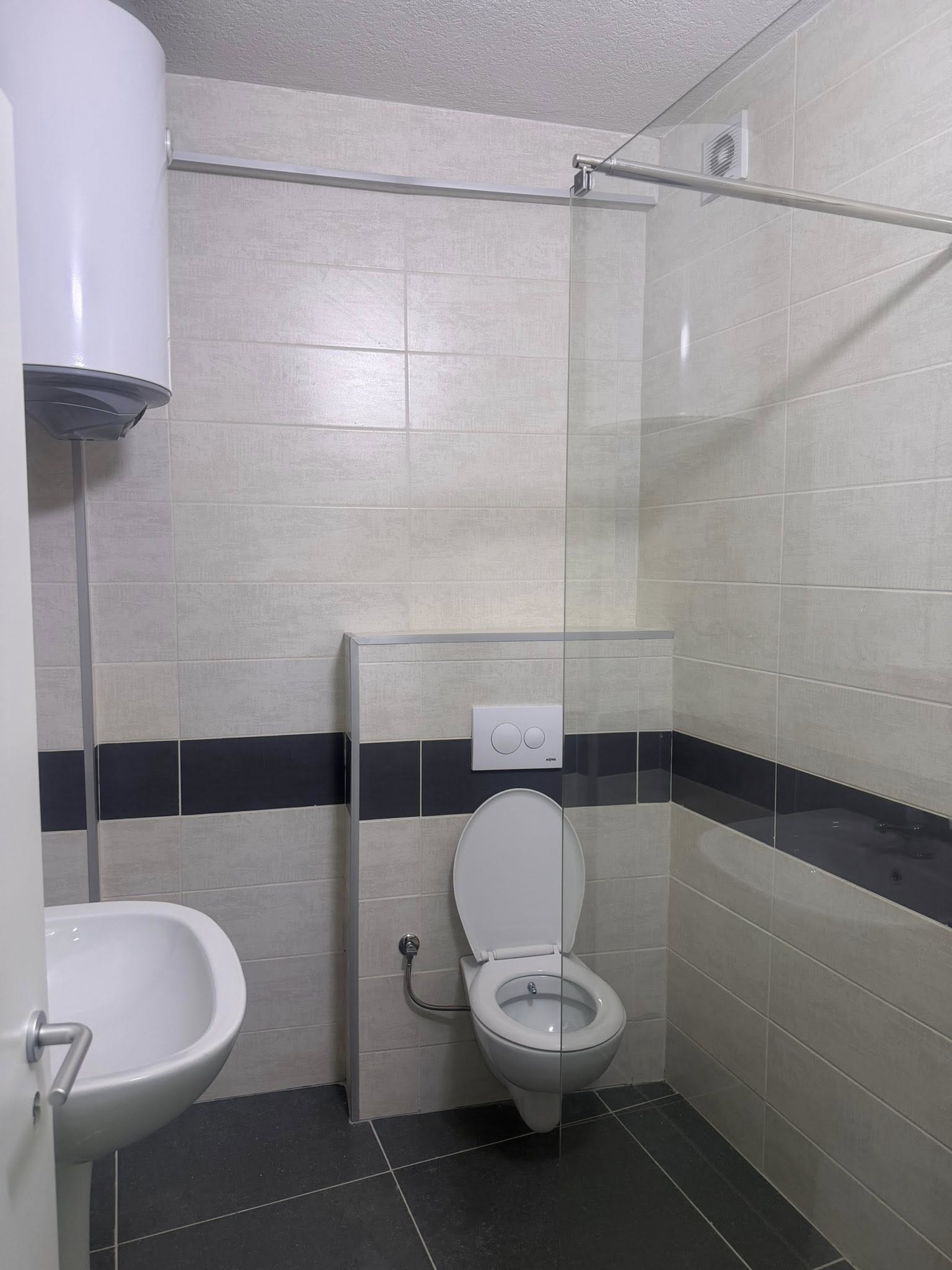 Apartamento 2+1 para alugar em lagjen Prishtina e Re (5)