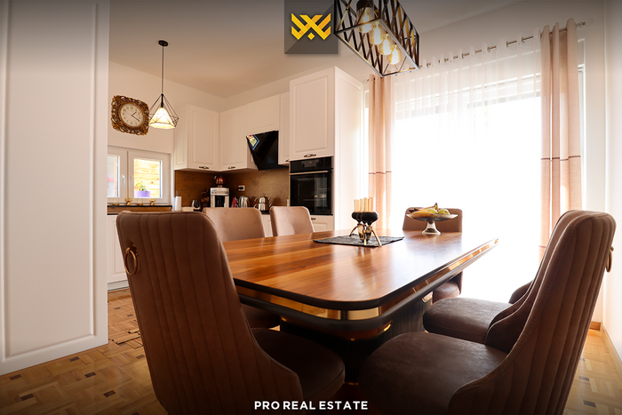 Casa di 200m² in vendita a gërmi