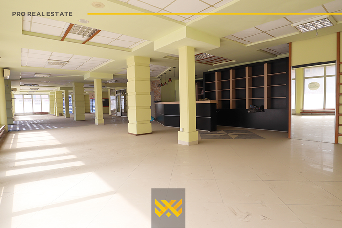 420 m² commercial space for rent in Fushë Kosovë