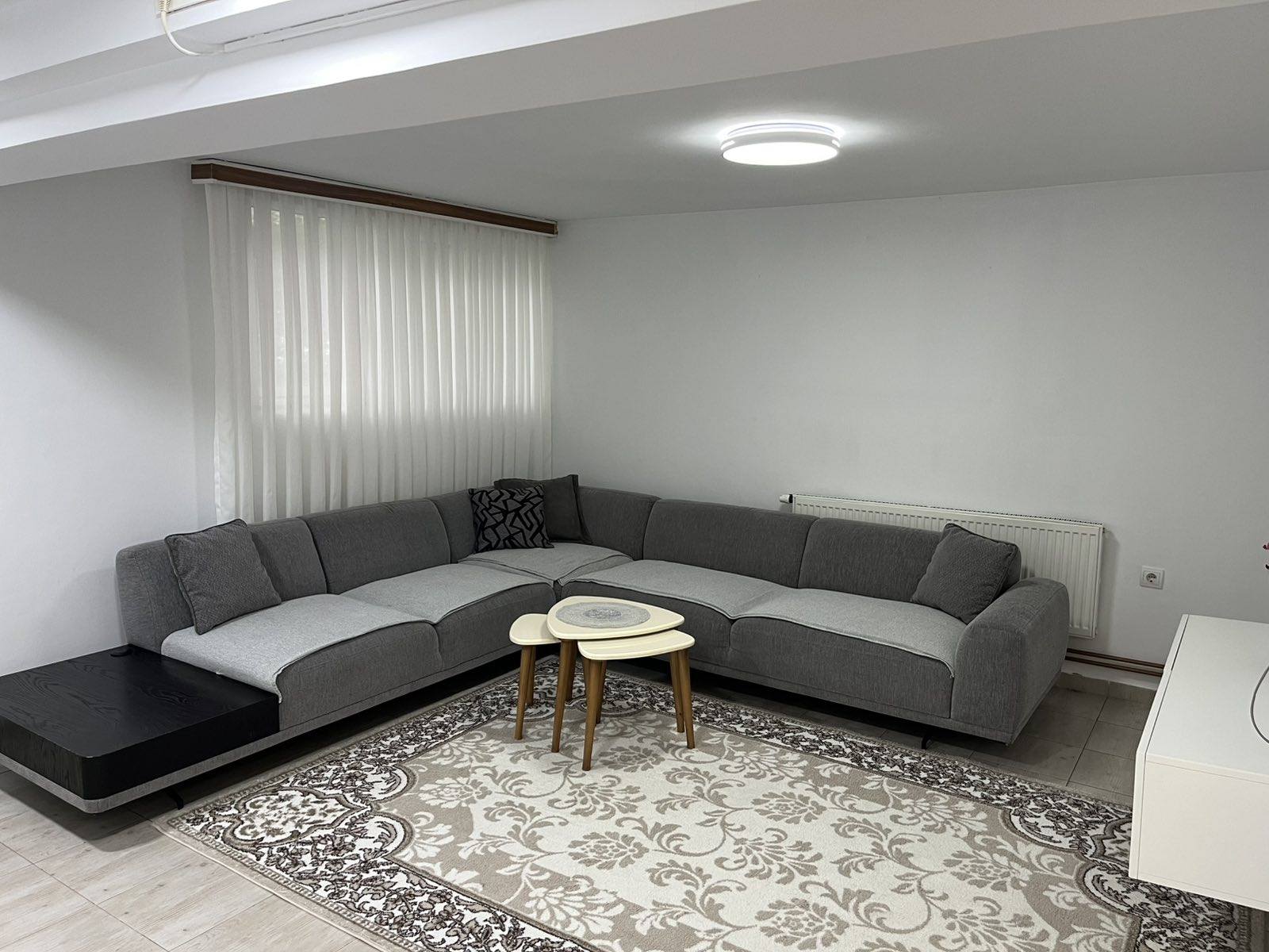 Apartamento 2+1 en alquiler en ulpianë