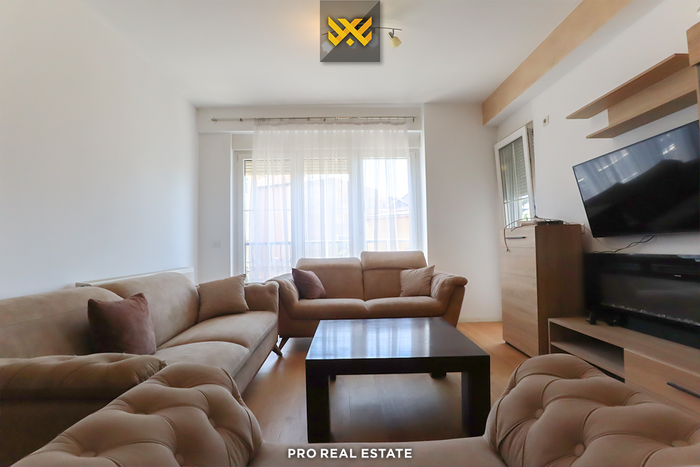Apartamento de 92m² en alquiler en Aktash.