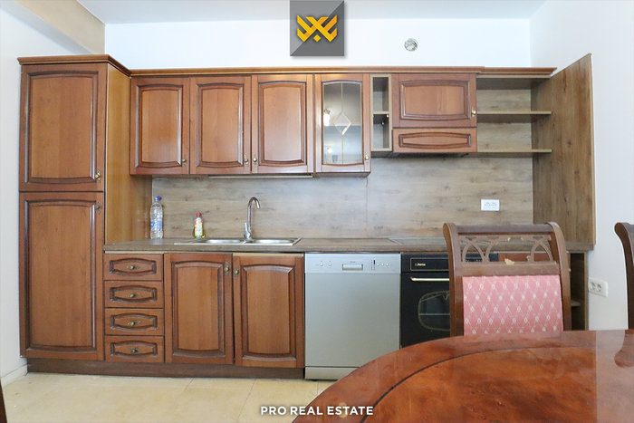 Apartamento de 92m² en alquiler en Aktash.