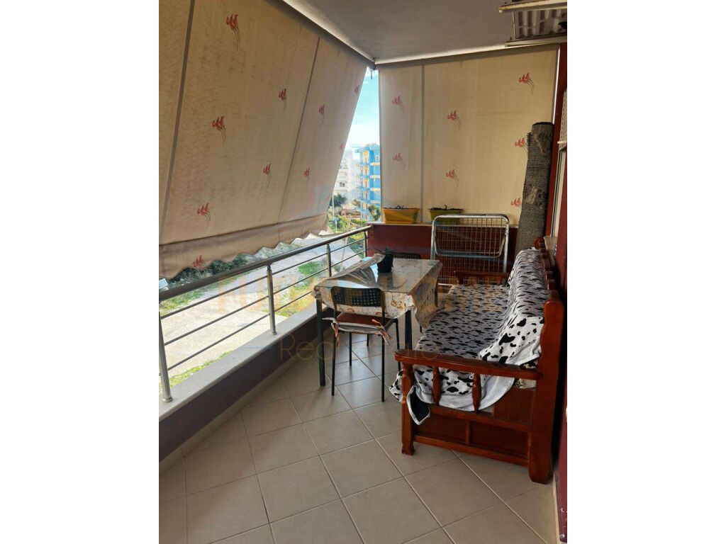 Shitet, apartament 1+1, sarande.