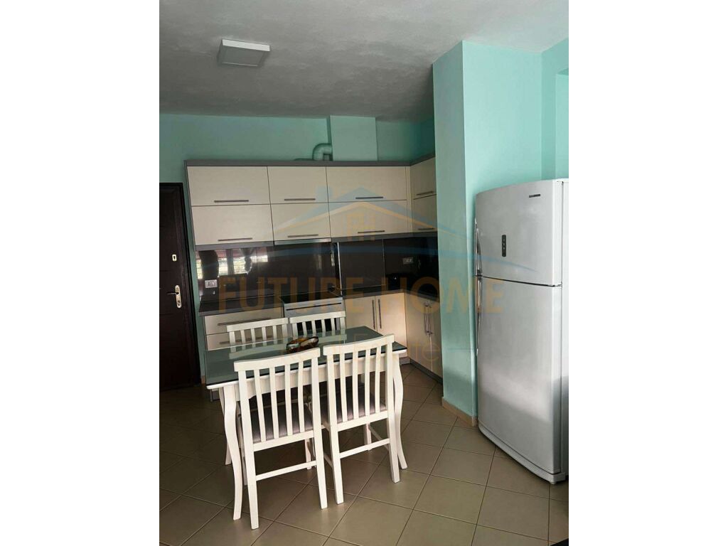Shitet, apartament 1+1, sarande.