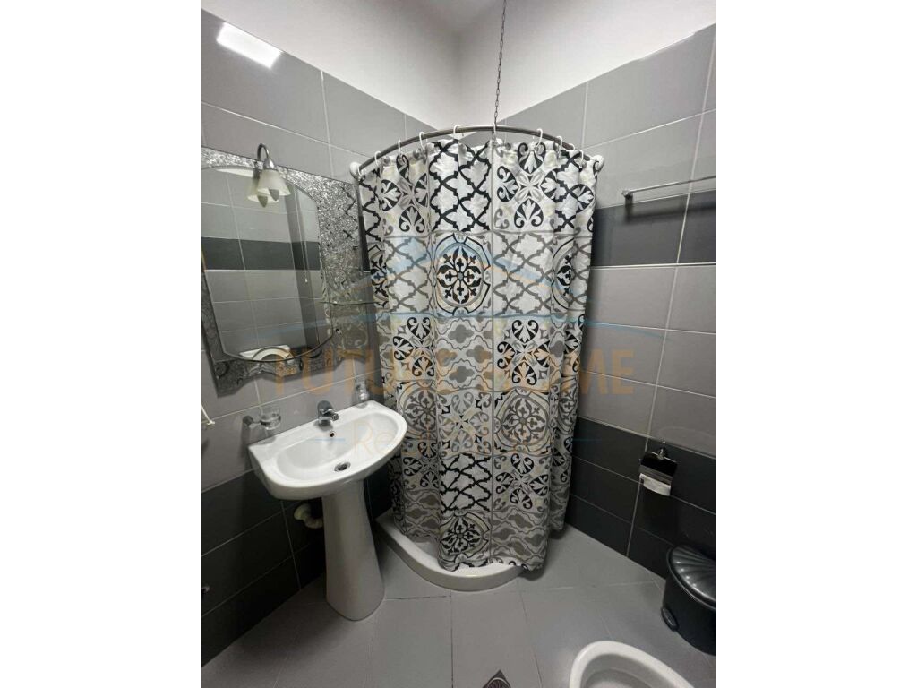 Shitet, apartament 1+1, sarande.