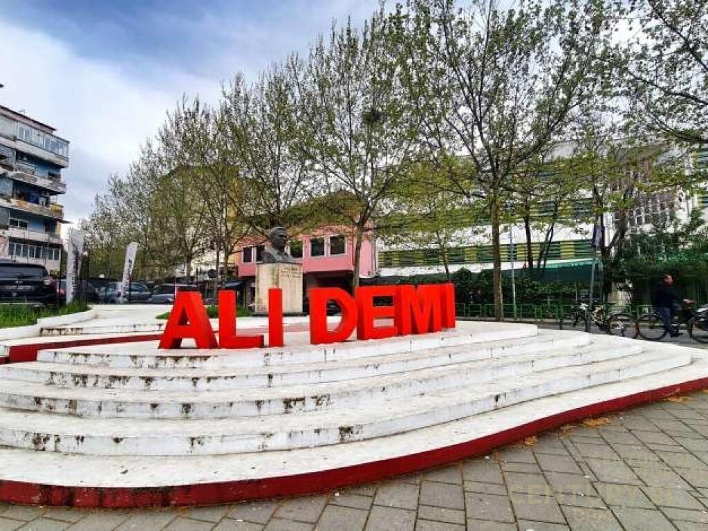 Espaço comercial à venda em ali dem!