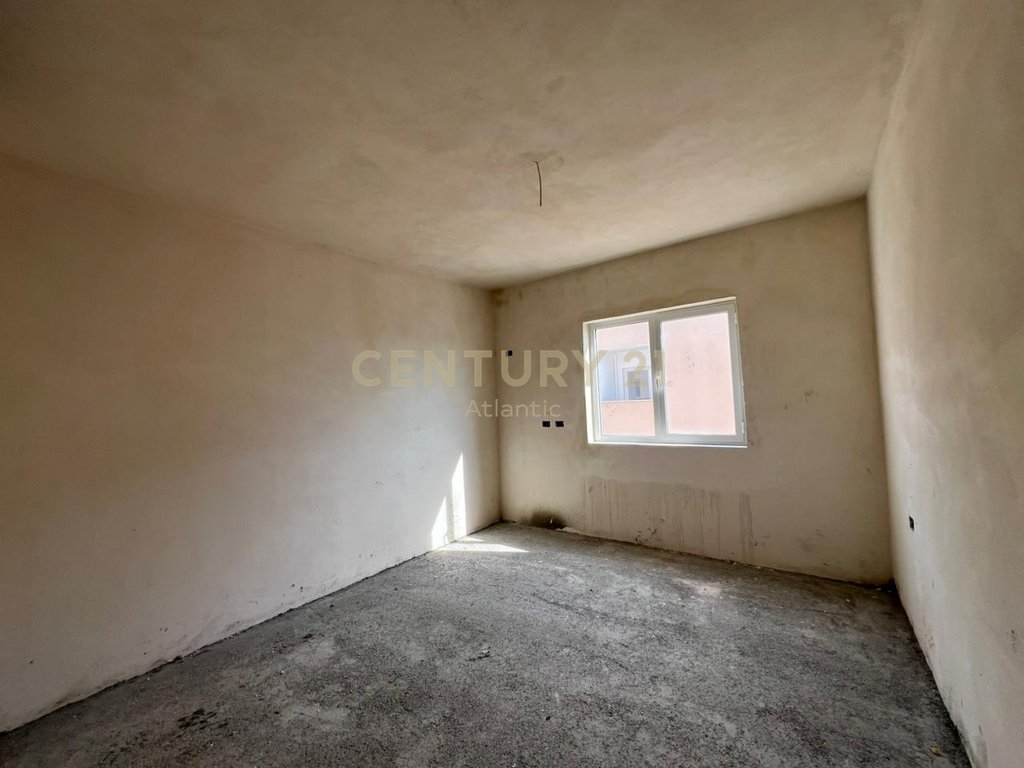 Apartamento 3+1 en venta en spitallë, Durrës - 130000€ | 224 m²