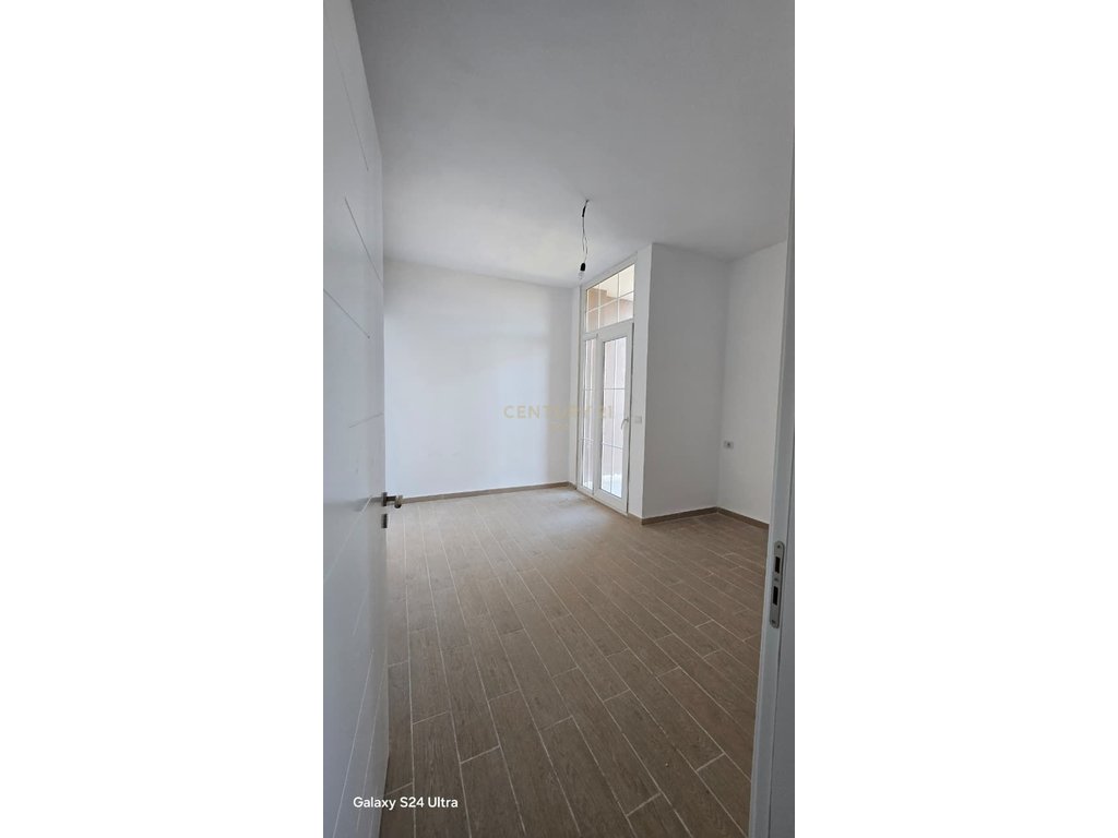 Apartamento 3+1 en venta en spitallë, Durrës - 130000€ | 224 m²