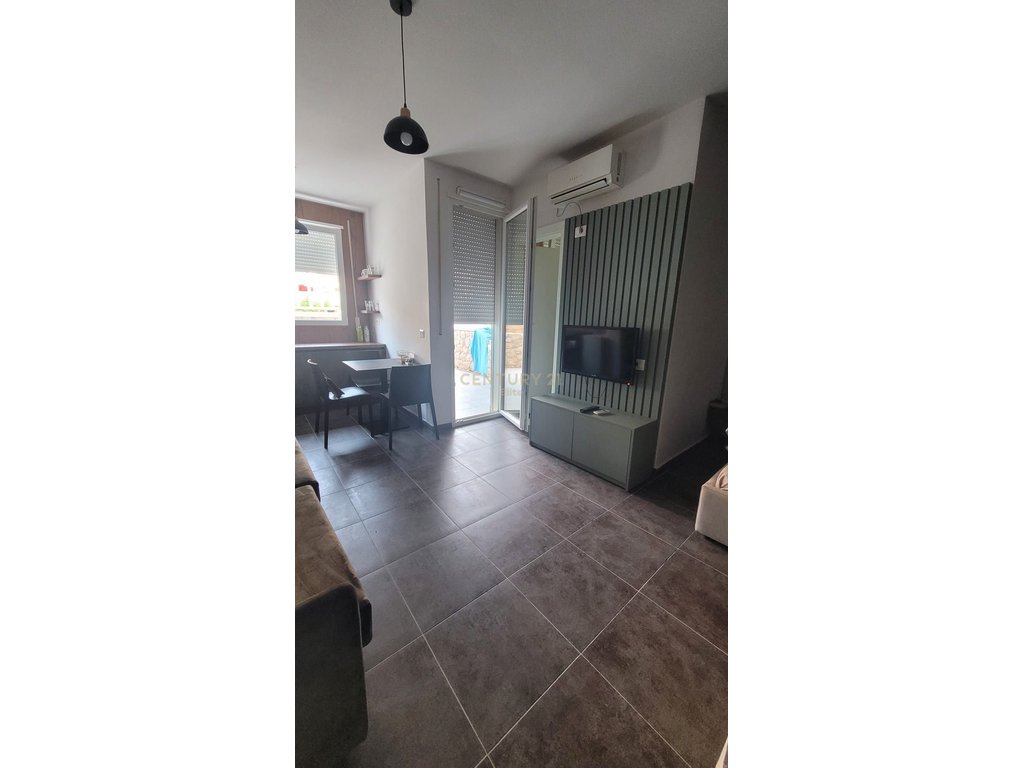 Studios zu verkaufen + parkplatz im harmonia komplex, dhermi!