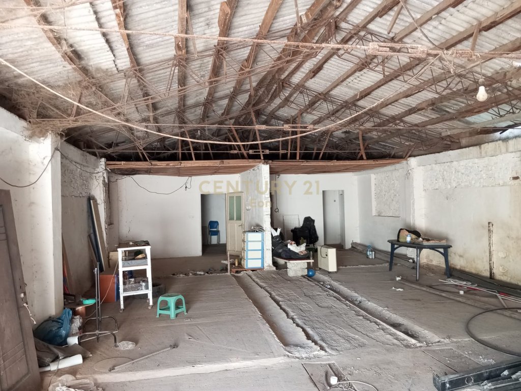 Tienda en venta en spitallë, Durrës!