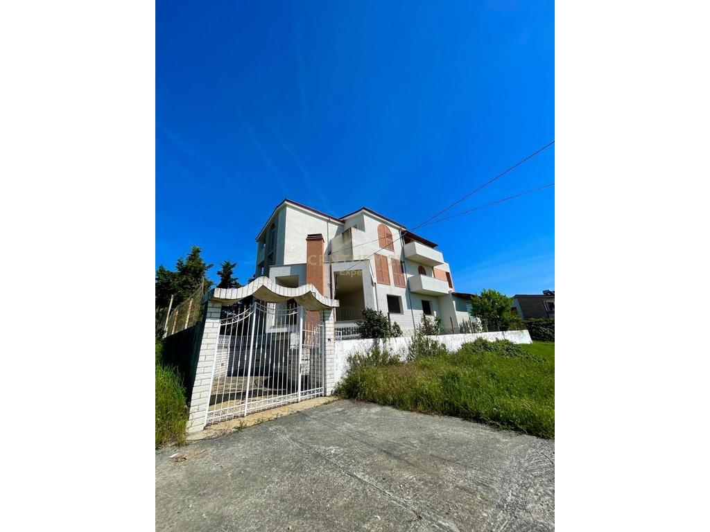 Houses for sale in arapaj, durres!