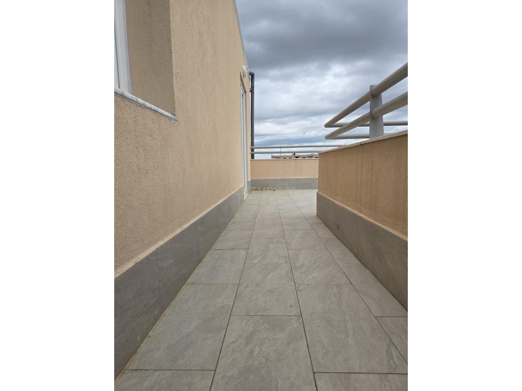 Piso 2+1 en venta con veranda en durres! (4)