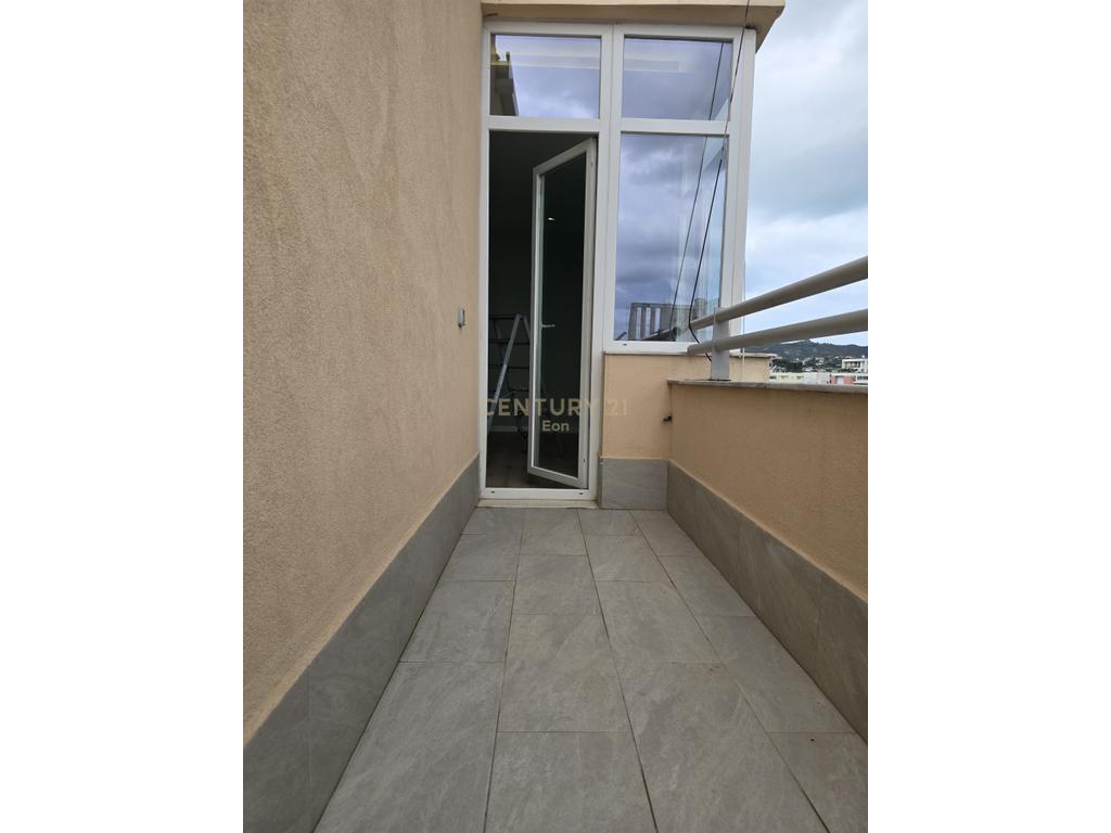 Piso 2+1 en venta con veranda en durres! (6)