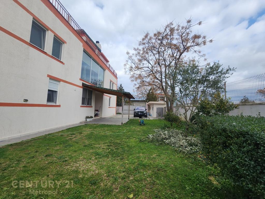 Villa mit 3 etagen in sukth, durres