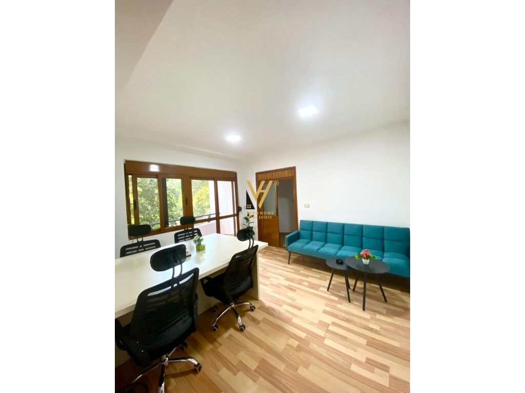 Oficina 66 m² en alquiler solo 9º piso, centro 850 euro (2)