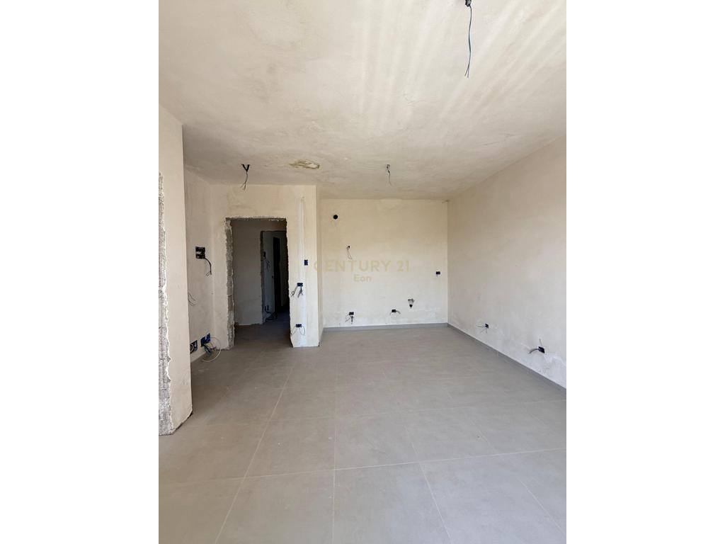 Appartement à vendre 1+1 sur la plage de golem !