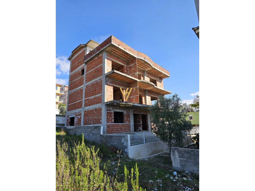Villa mit vier etagen in plepat, durres 1134