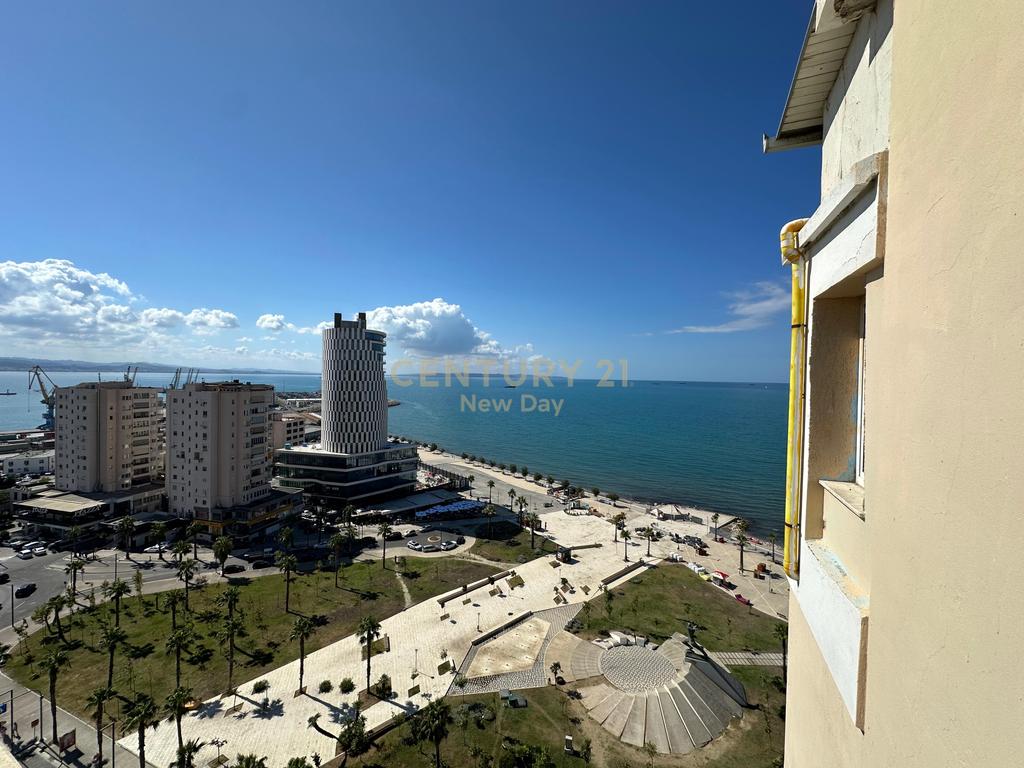 Attico in vendita con vista mare nella zona di vollges