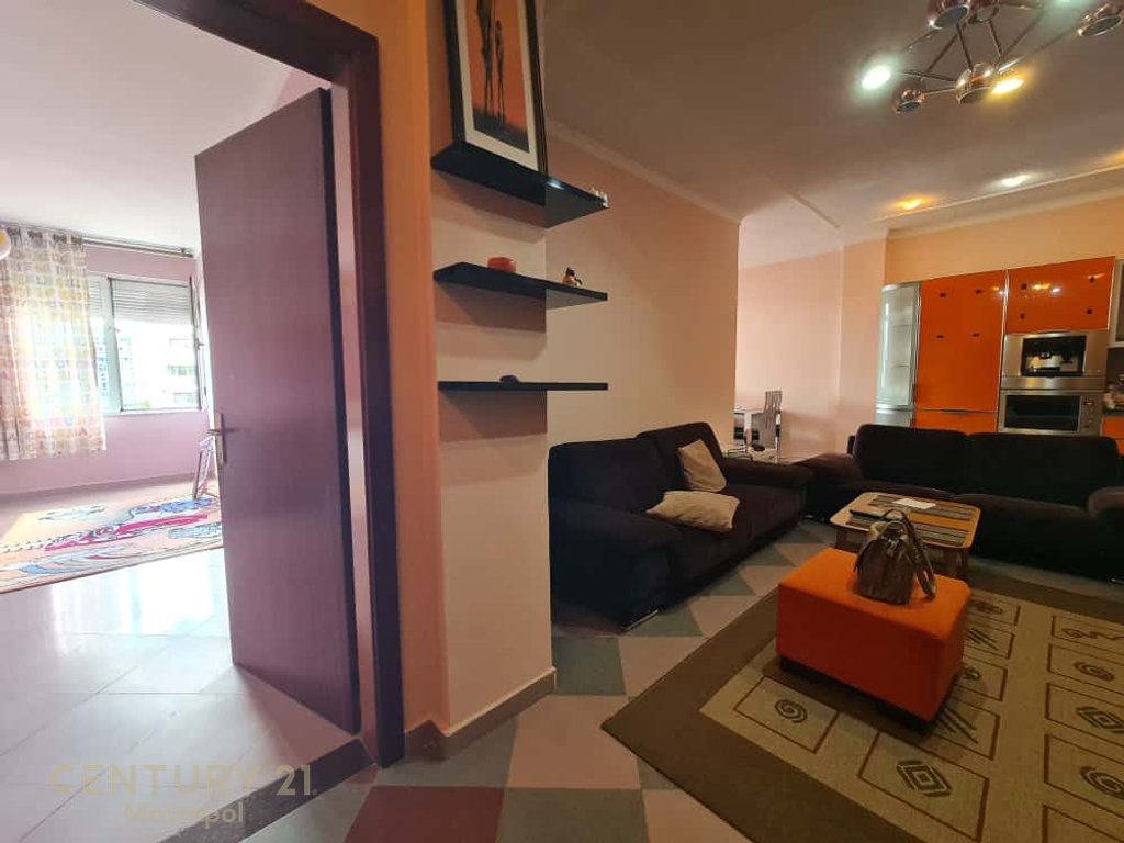 Apartamento 2+1 en alquiler en un bloque!