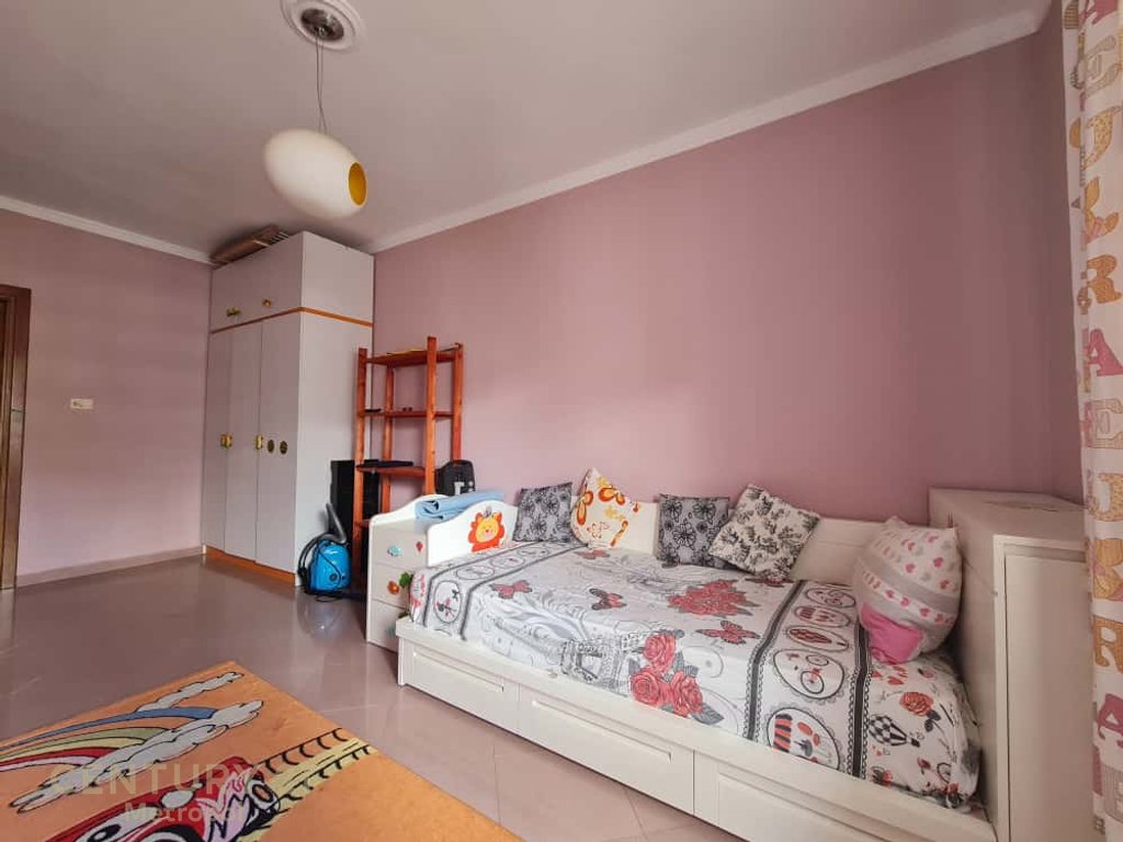 Apartamento 2+1 en alquiler en un bloque!