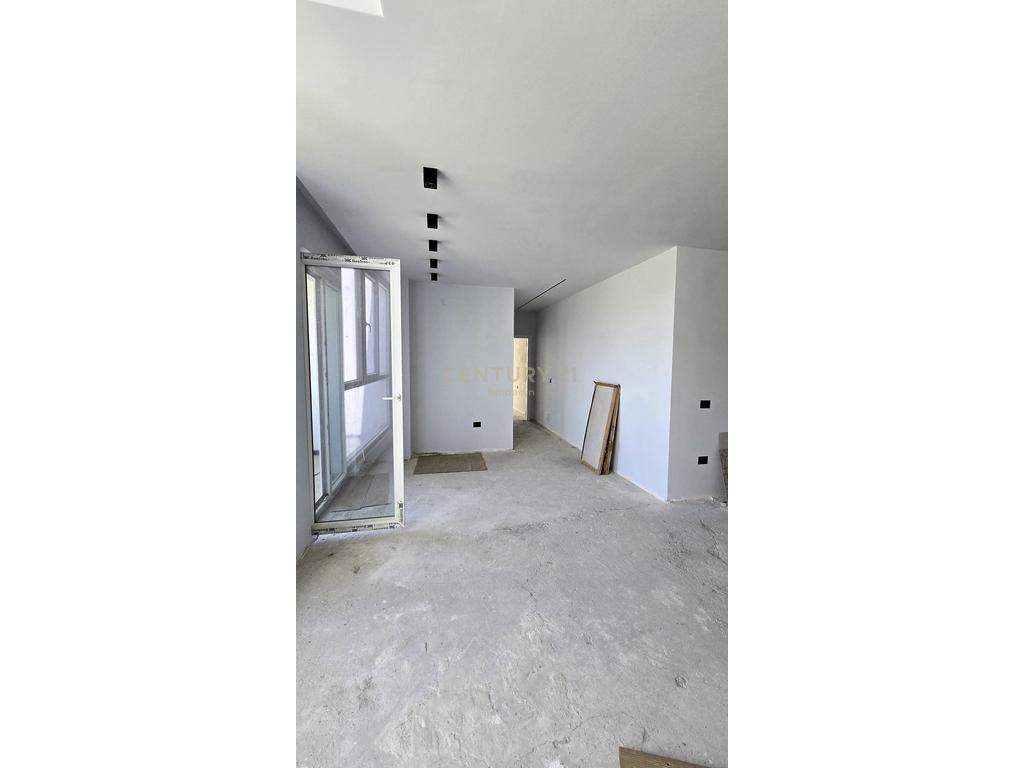 2+1+2 bathroom apartment for sale in qerret (4)