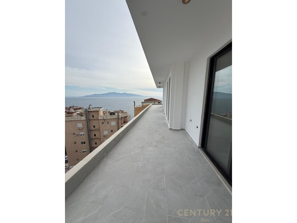 Saranda, penthouse no telhado 2+1+2 com vista aberta para o mar (5)