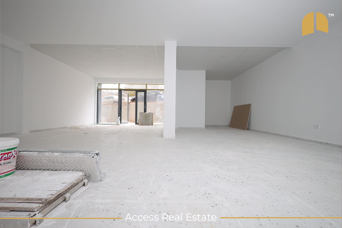 Lokal me qira – 1 hapësirë pune – Velani (2)