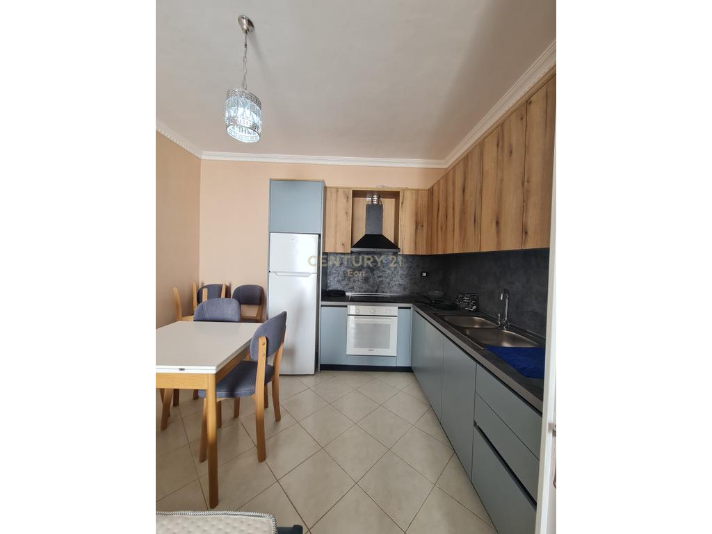 Apartment 1+1 for sale 30m from the sea and garage in qerret! (2)