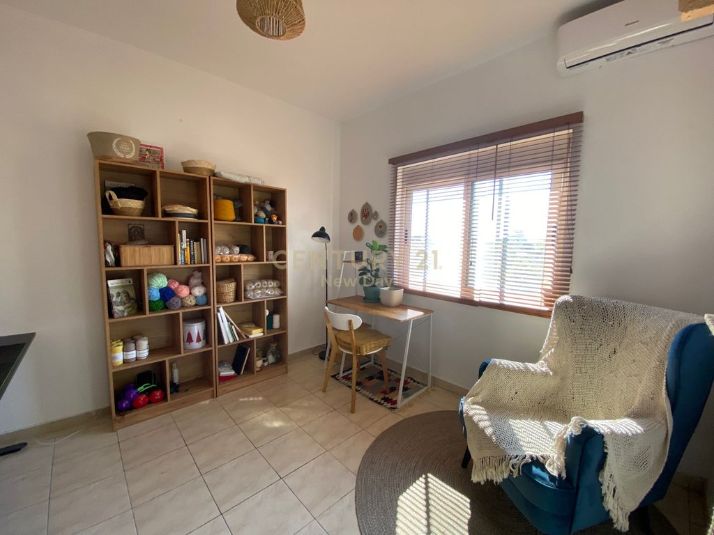 Shitet apartament 2+1 ne plazh, iliria!